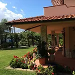 Il Portico Panzió Sarzana