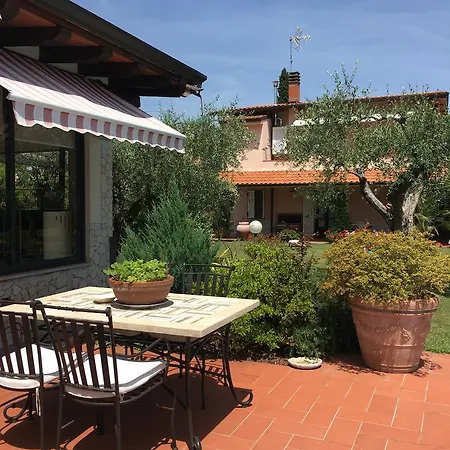 Il Portico Panzió Sarzana