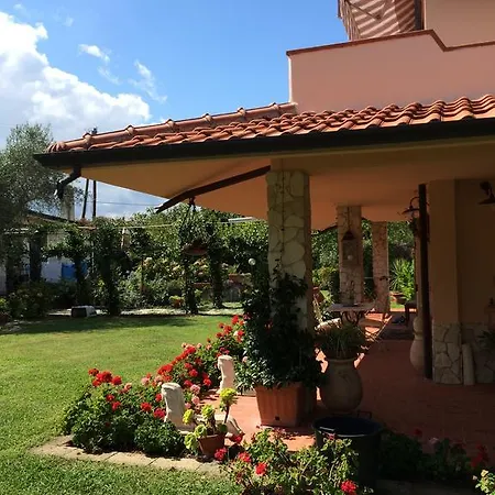 Il Portico Alojamento de Acomodação e Pequeno-almoço Sarzana