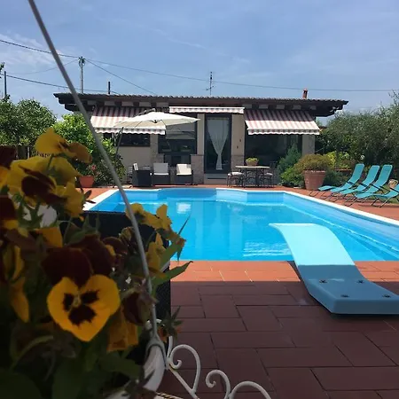 Alojamento de Acomodação e Pequeno-almoço Il Portico 4*